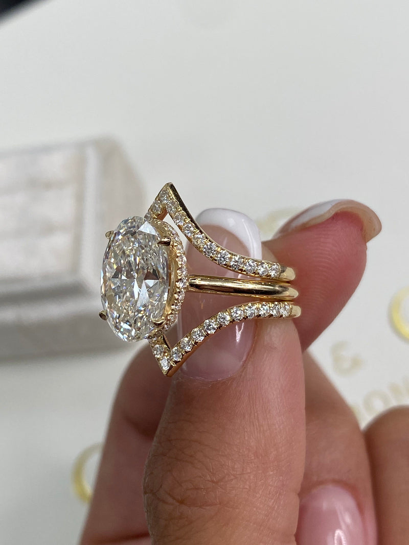 Anika Engagement Ring 4.60 carat, 18K gold