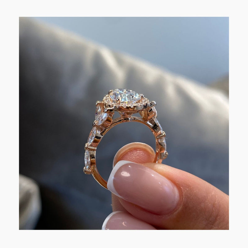Jessie Engagement Ring 2.60 carat, 18K gold