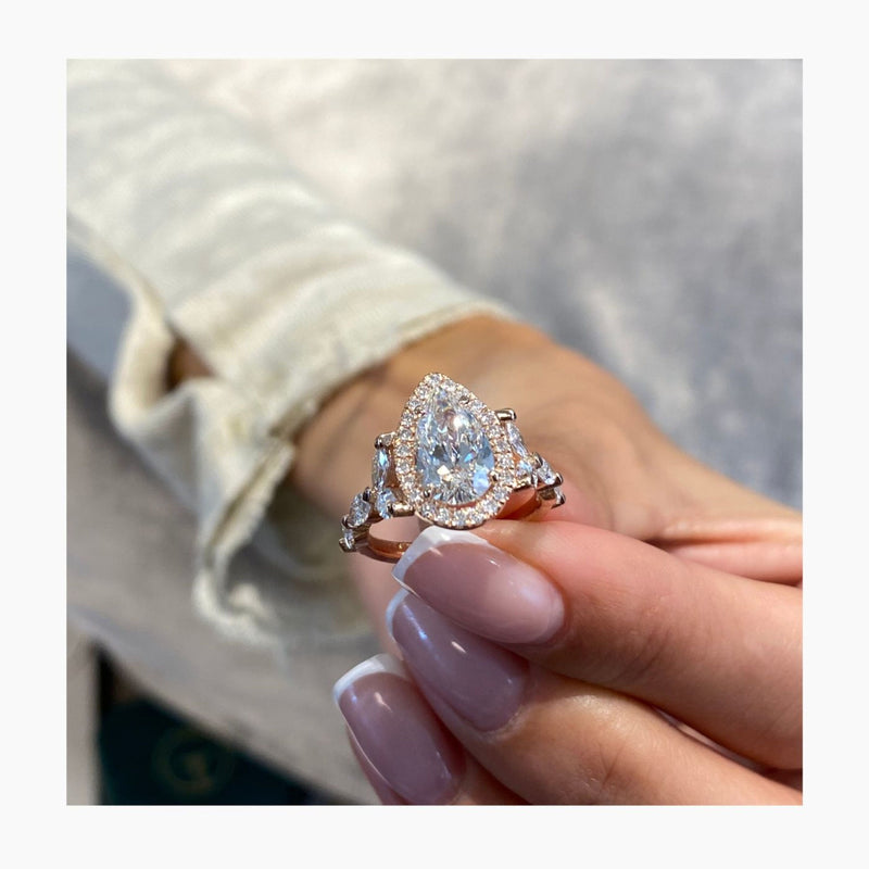 Jessie Engagement Ring 2.60 carat, 18K gold