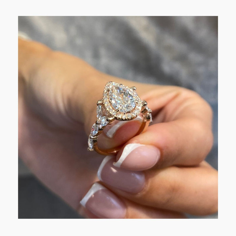 Jessie Engagement Ring 2.60 carat, 18K gold