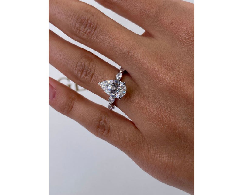 erin - Pear Cut 3.50 Carat Diamond Engagement Ring