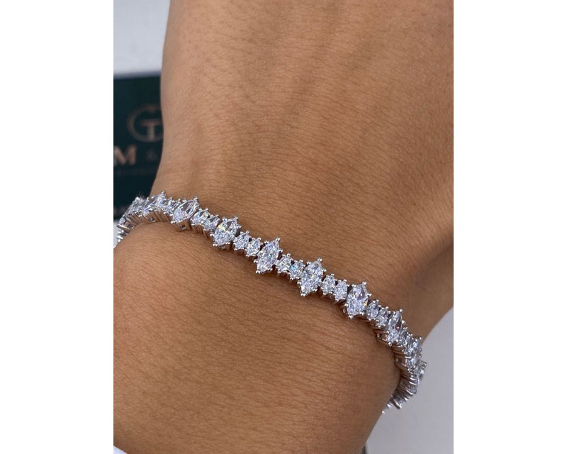 Tennis Bracelet - 6.10 Carat Diamond Tennis Bracelet, Marquise