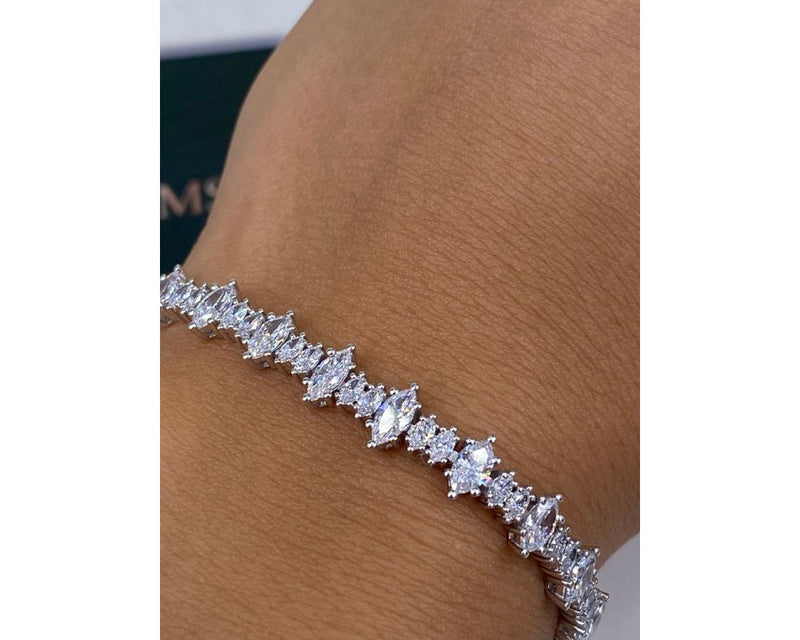 Tennis Bracelet - 6.10 Carat Diamond Tennis Bracelet, Marquise