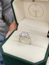 Manon Engagement Ring 3.02 Carat White Gold