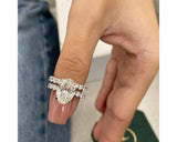 Parker-set - Oval Cut 5.75 Carat Diamond Engagement Ring