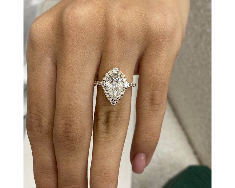 Journee - Pear Cut 2.55 Carat Diamond Engagement Ring