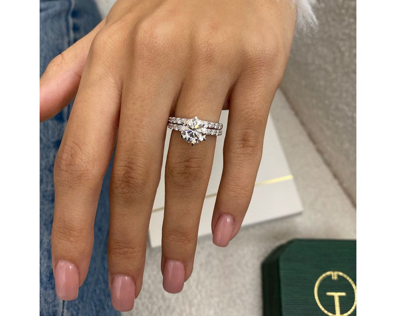 Catalina-set - Round Cut 2.60 Carat Diamond Engagement Ring