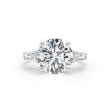 Kisa Engagement Ring 5.60 carat, 18K gold