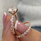 Brynlee-set - Round Cut 3.70 Carat Diamond Engagement Ring