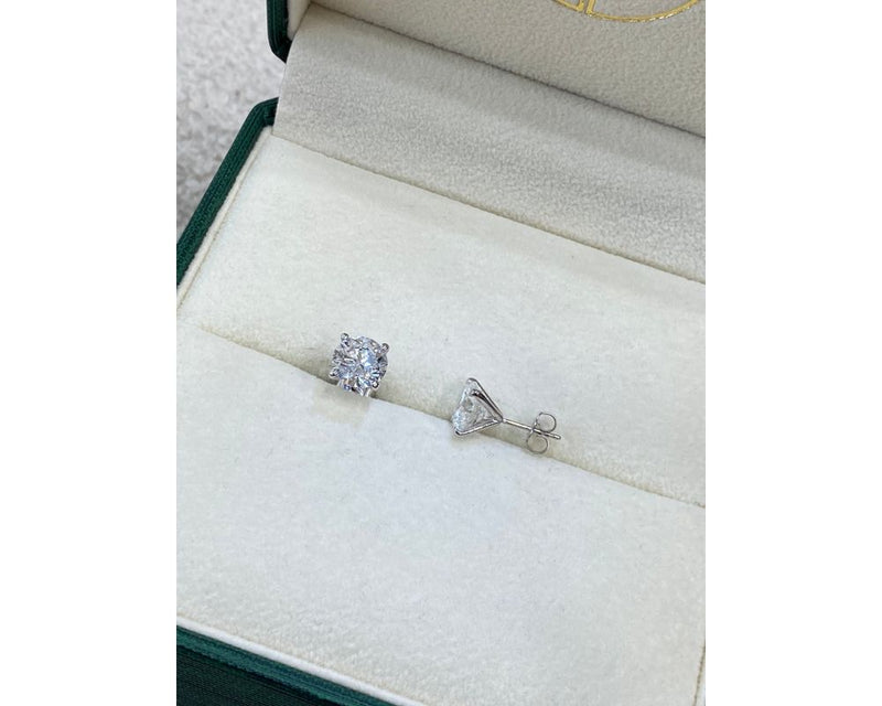 BR Stud Earrings-W - Round Cut 4 Carat Diamond