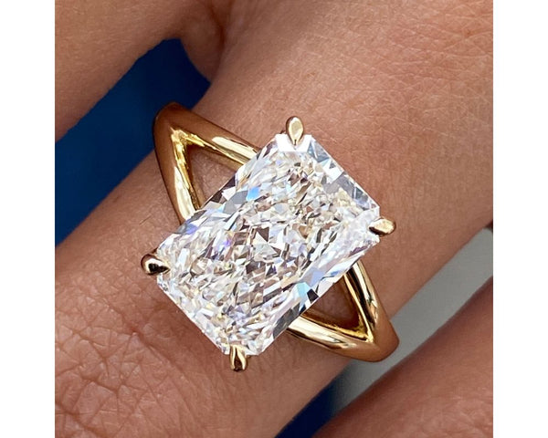 Monique Diamond Engagement Ring, Yellow Gold 18K