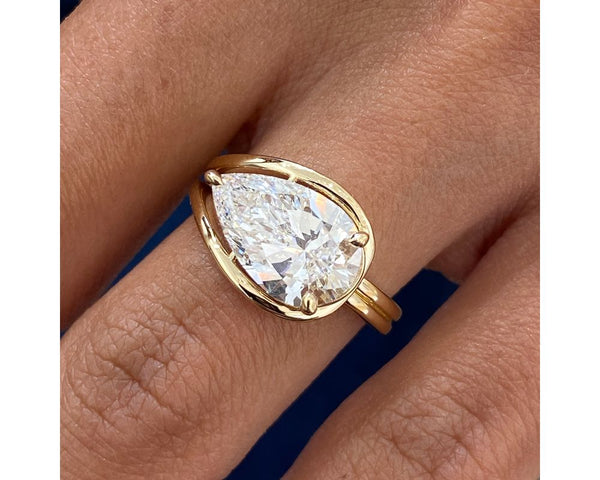 Clotilde Solitaire Diamond Engagement Ring, Yellow Gold 18K