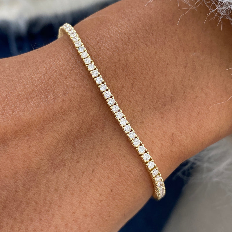 Diamond Bracelet 1.88 Carat Yellow Gold 14K