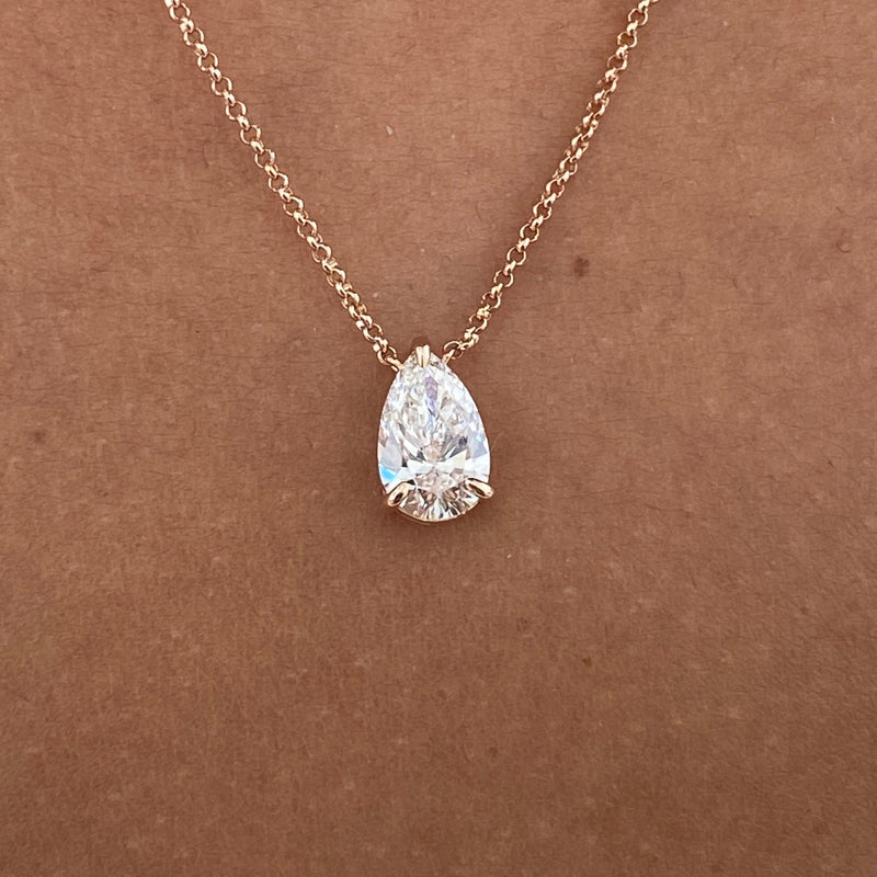 Diamond Pendant Necklace 1.04 Carat Rose Gold 14K