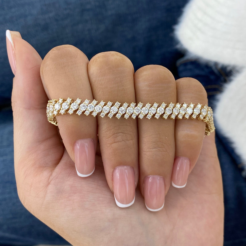 Diamond Tennis Bracelet 5.8 ct Yellow Gold