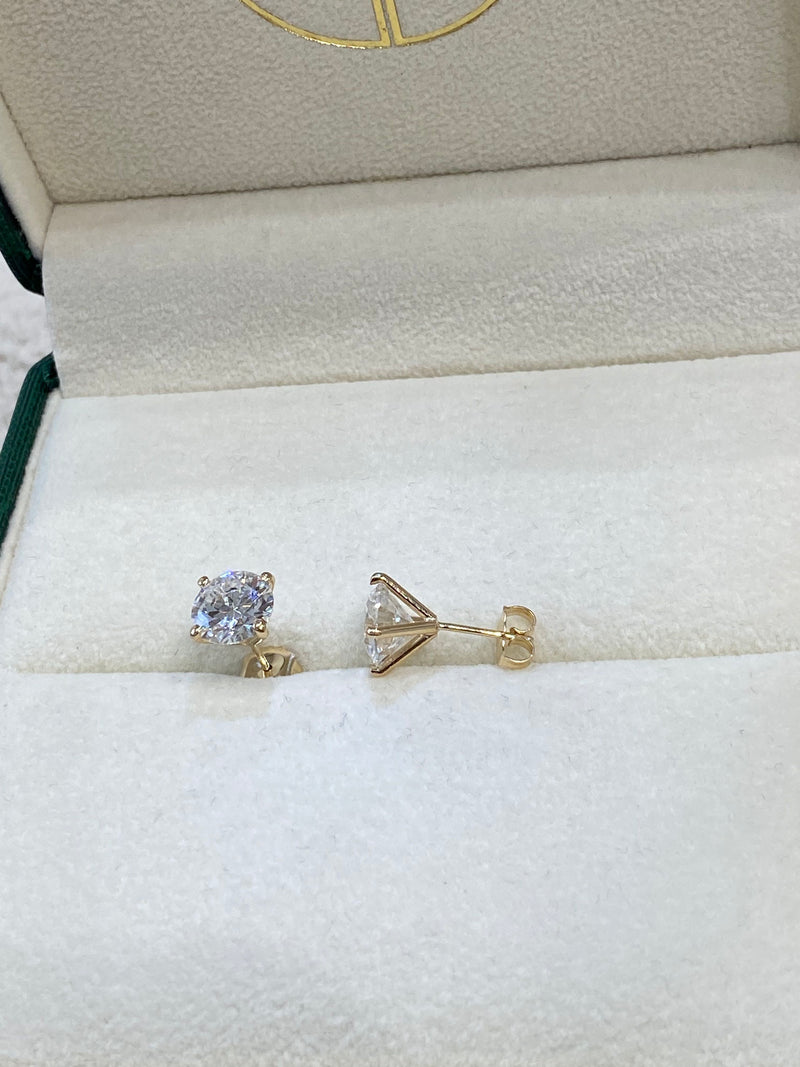 Diamond Stud Fashion Earrings 4 ct Yellow Gold