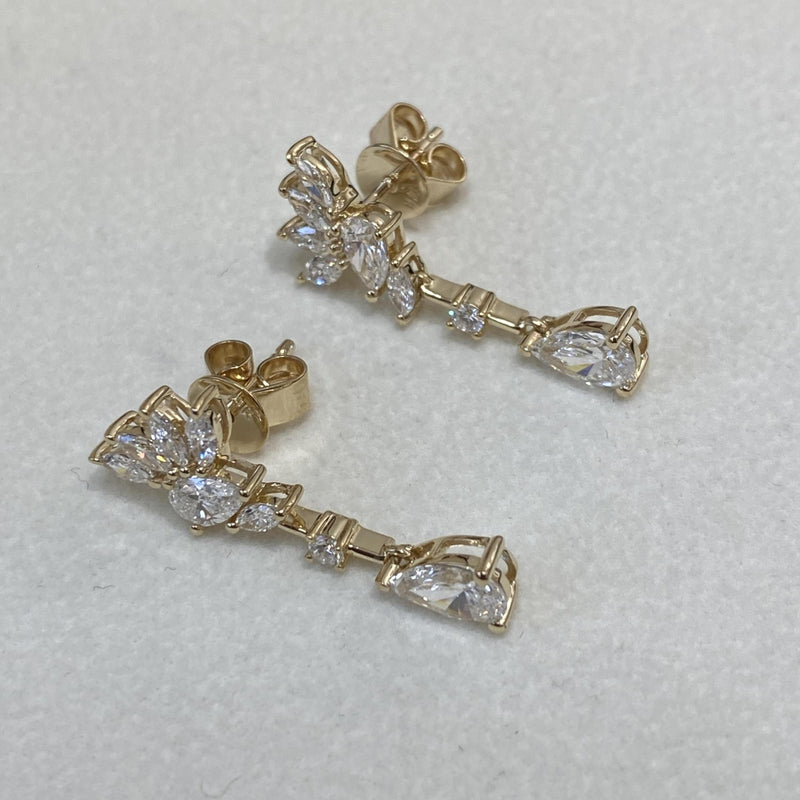 Diamond Drop Earrings 1.93 Carat Yellow Gold 14K