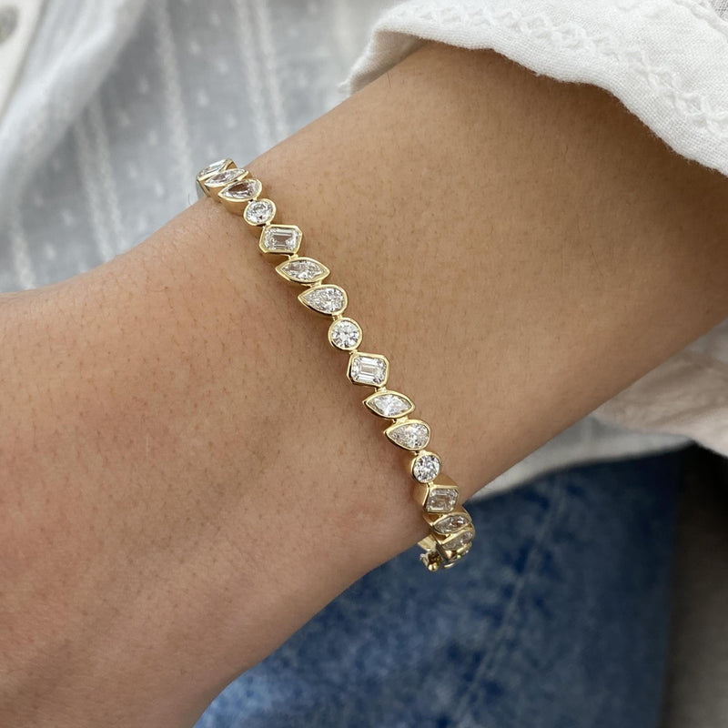 Diamond Bangle Bracelet 2.77 Carat Yellow Gold 14K