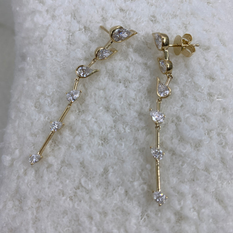 Diamond Drop Earrings 2.3 ct Yellow Gold