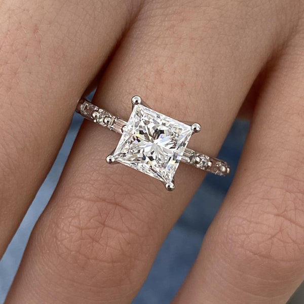 Cadenza Engagement Ring 2.50 carat, 18K gold