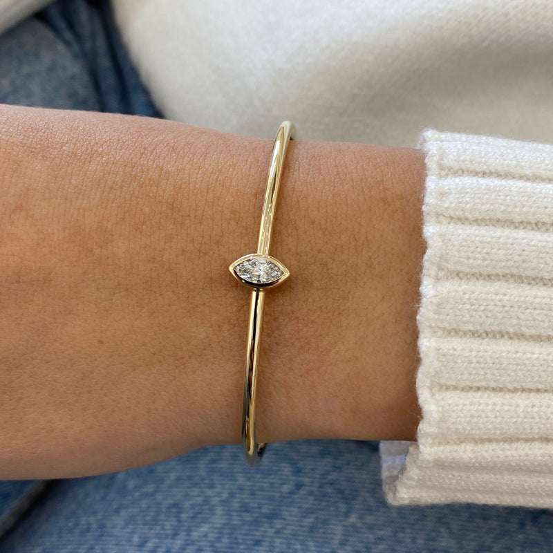 Diamond Bangle Bracelet 0.7 ct Yellow Gold