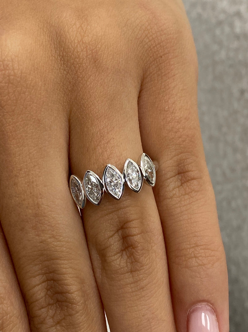 Diamond 5 Stone Ring 1.07 Carat White Gold 14K