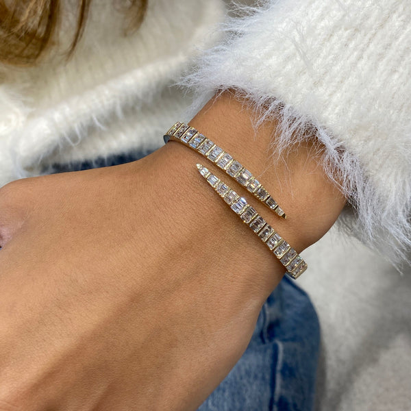 Diamond Bangle Bracelet 4.58 Carat Yellow Gold 14K