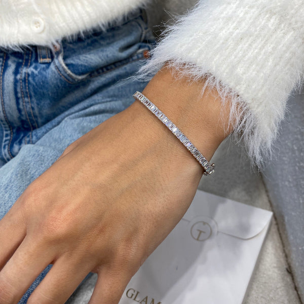 Diamond Bangle 3.23 Carat White Gold 14K