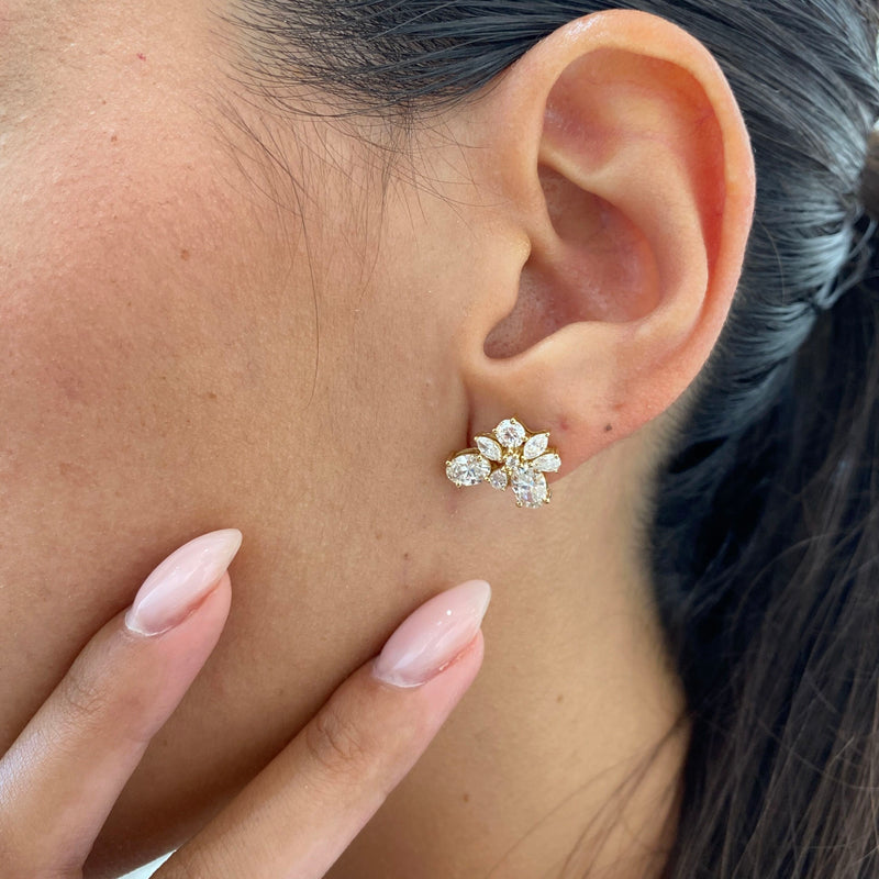 Diamond Stud 2.91 Carat Yellow Gold 14K