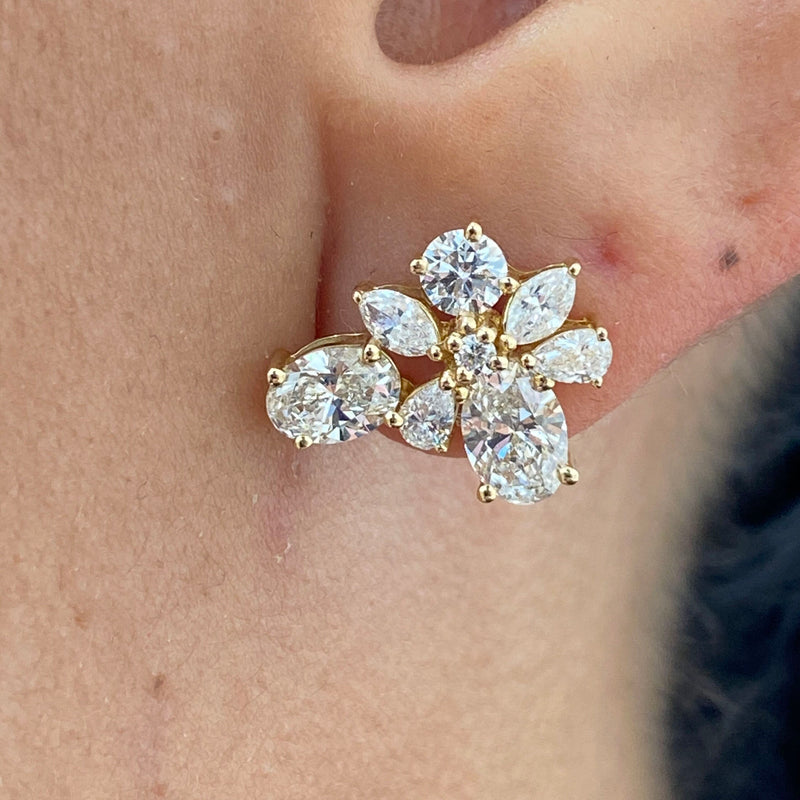 Diamond Stud 2.91 Carat Yellow Gold 14K