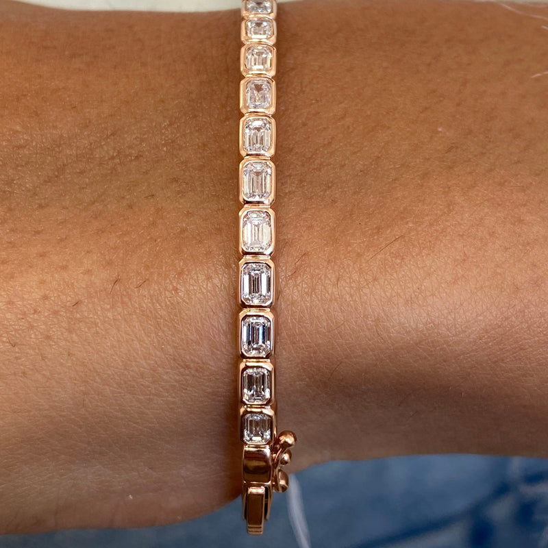 Diamond Bangle Bracelet 1.90 Carat Rose Gold 14K