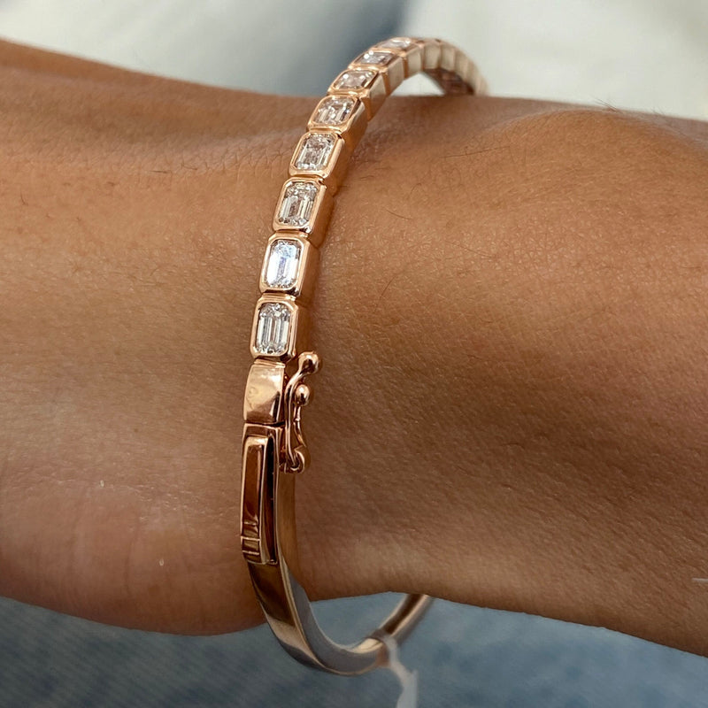 Diamond Bangle Bracelet 1.90 Carat Rose Gold 14K