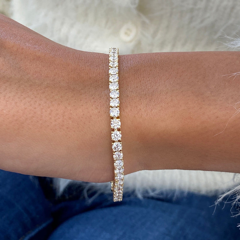 Diamond Tennis Bracelet 8.13 Carat Yellow Gold 14K