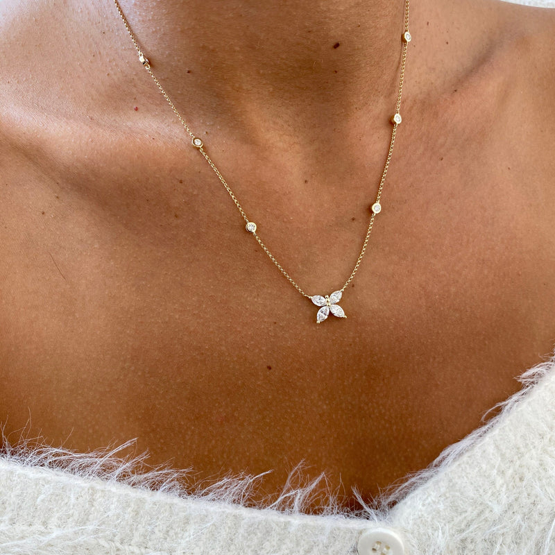 Diamond Pendant Necklace 1.1 ct Yellow Gold