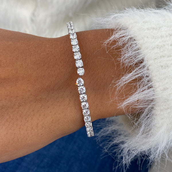 Diamond Bangle Bracelet 3.48 Carat White Gold 14K