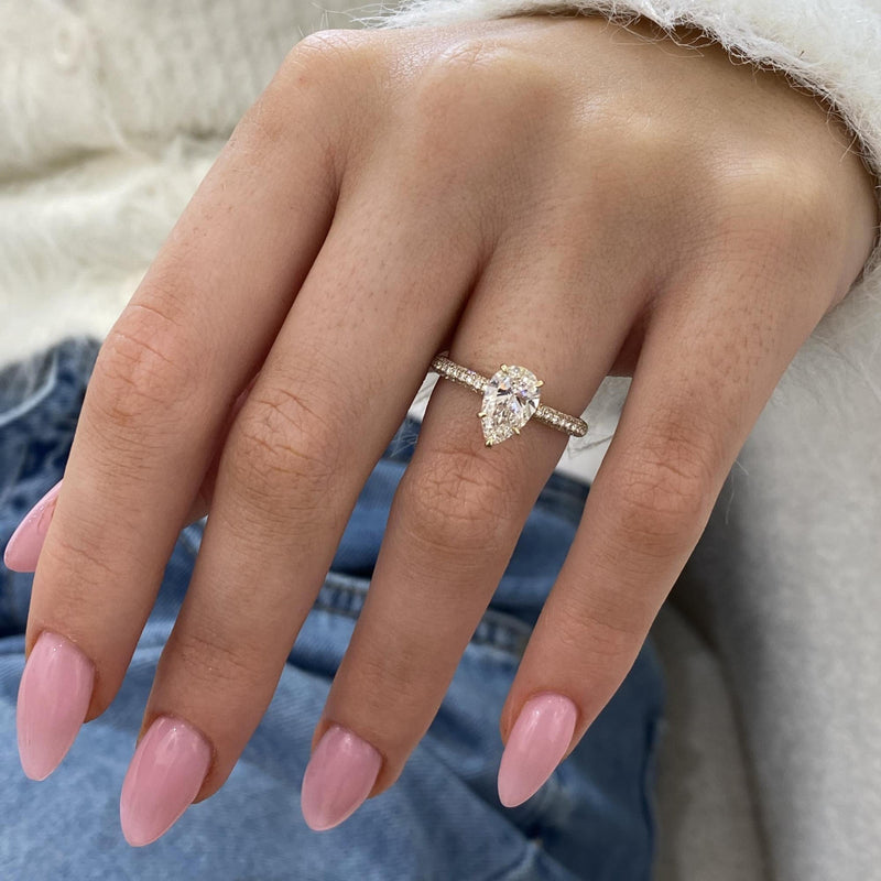 Lunara Engagement Ring 1.50 carat, 18K gold