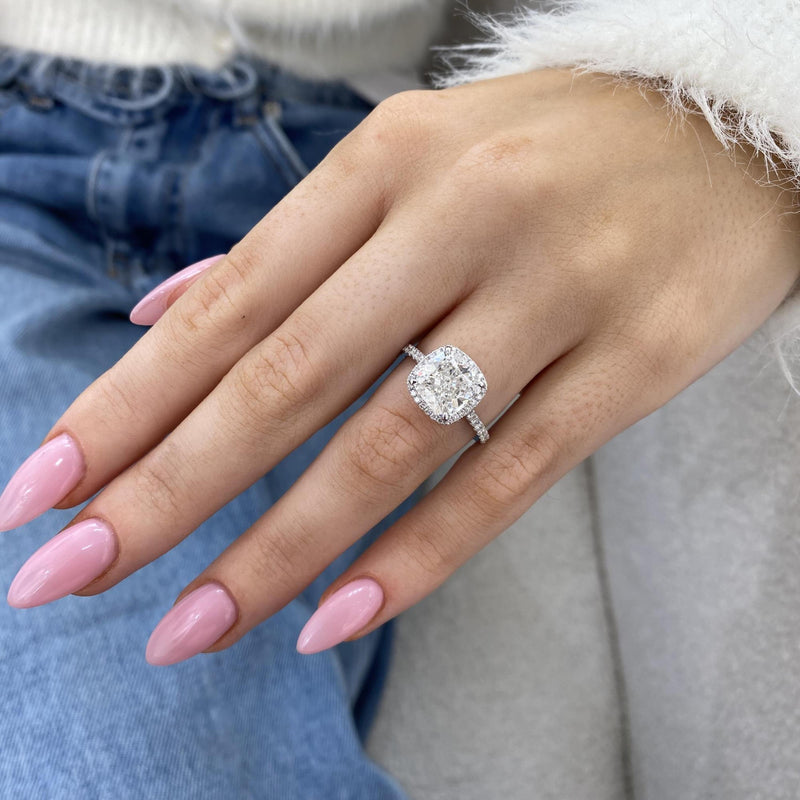 Noémie Engagement Ring 3.45 carat, 18K gold