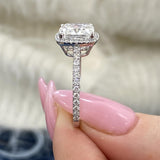 Noémie Engagement Ring 3.45 carat, 18K gold