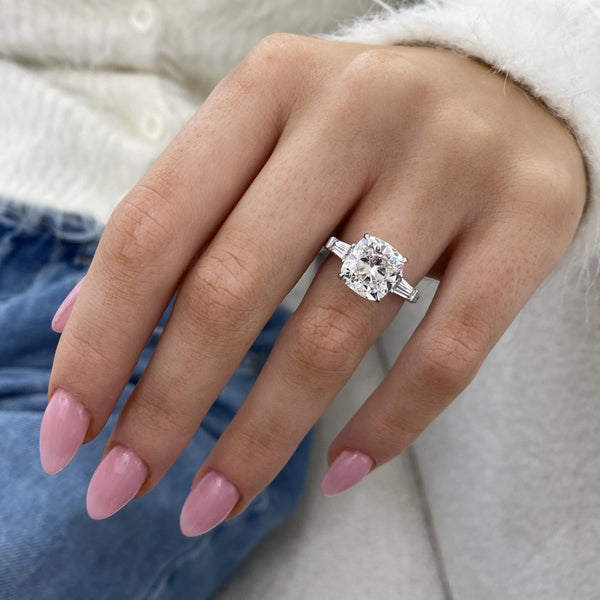 Elira Engagement Ring 5.20 carat, 18K gold
