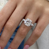 Elira Engagement Ring 5.20 carat, 18K gold