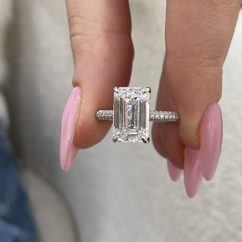 AD0063R05-W_7 Engagement Ring 4.50 carat, 18K gold
