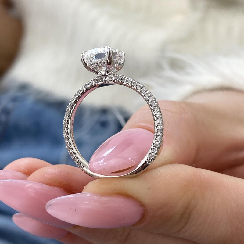 Delphine Engagement Ring 2.55 carat, 18K gold