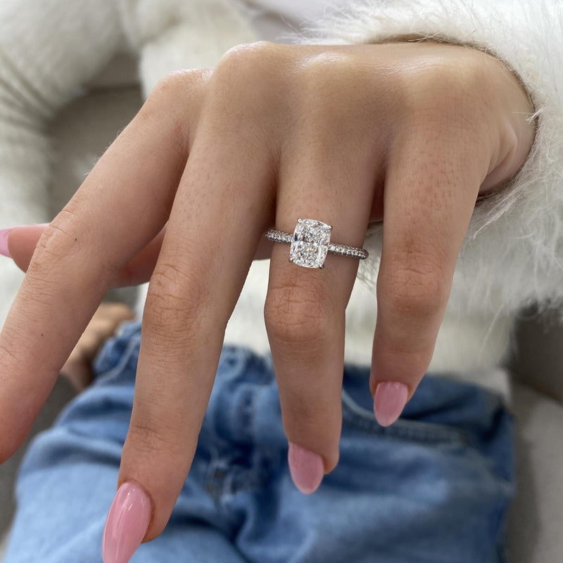 Delphine Engagement Ring 2.55 carat, 18K gold