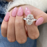 Maristella Engagement Ring 6.20 carat, 18K gold