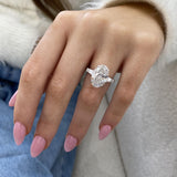 Maristella Engagement Ring 6.20 carat, 18K gold