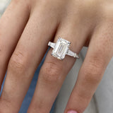 Bellamy Engagement Ring 5.15 carat, 18K gold