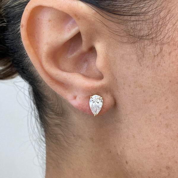 Diamond Stud Earrings 2 ct Yellow Gold