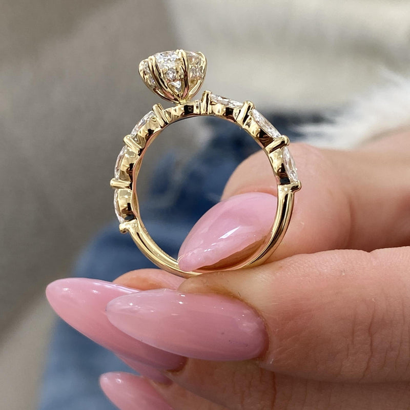 Cassiane Engagement Ring 2.15 carat, 18K gold