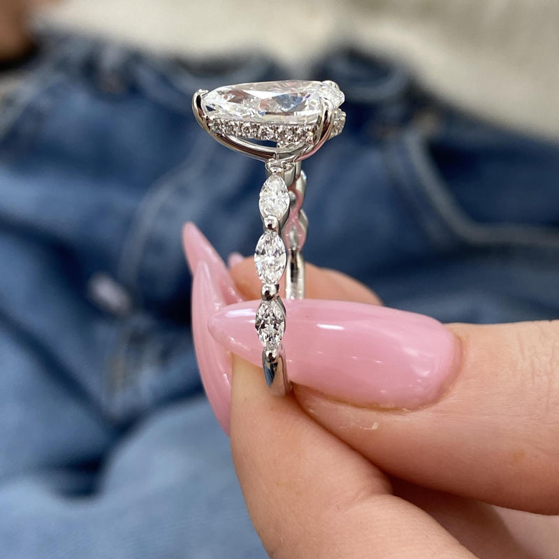 Selena Engagement Ring 3.20 carat, 18K gold