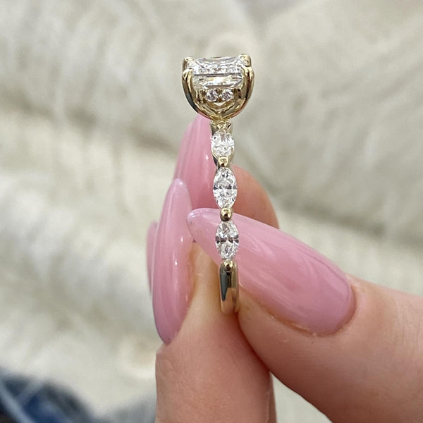 Lenora Engagement Ring 2.15 carat, 18K gold